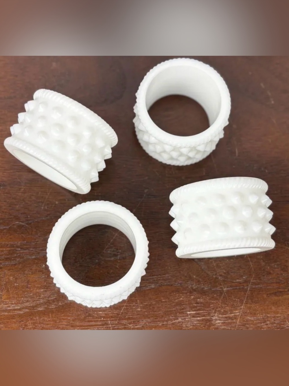 Rare Fenton milk glass vintage set of 4 Hobnail Pattern Napkin Ring Holders